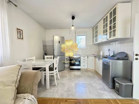 Izdavanje, dvosoban stan, 70m², Velje Brdo, Podgorica - image 4