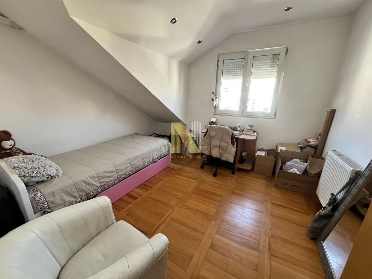 Prodaja, stan, 120m², Nova Detelinara, Novi Sad Sve Podlokacije