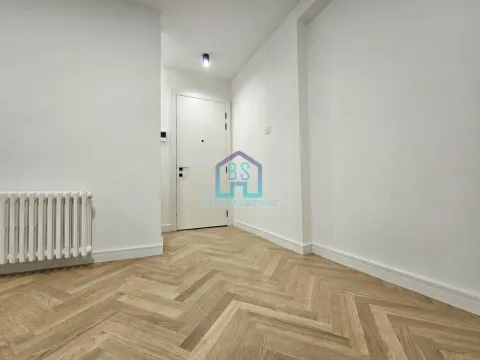 Prodaja, trosoban stan, 112m², Stari grad, Novi Sad - image 2