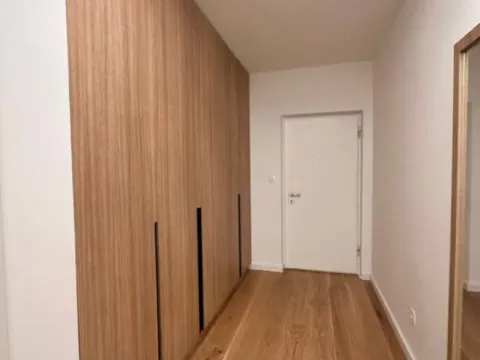 Izdavanje, dvosoban stan, 100m², Rafailovići, Budva - image 9