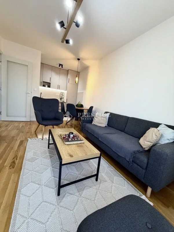 Rent, one bedroom apartment, 40m², Pobrežje, Podgorica