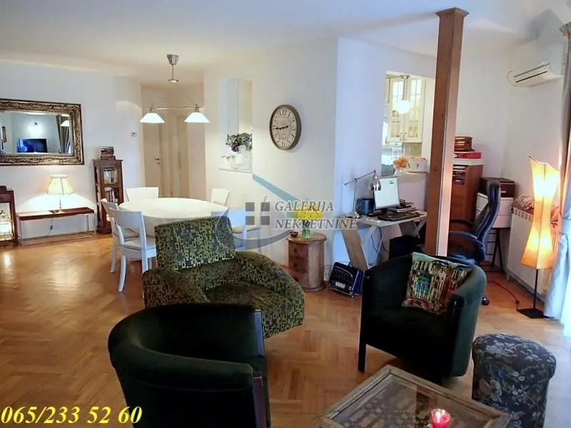 Sale, four bedroom apartment, 110m², Stari Grad, Beograd