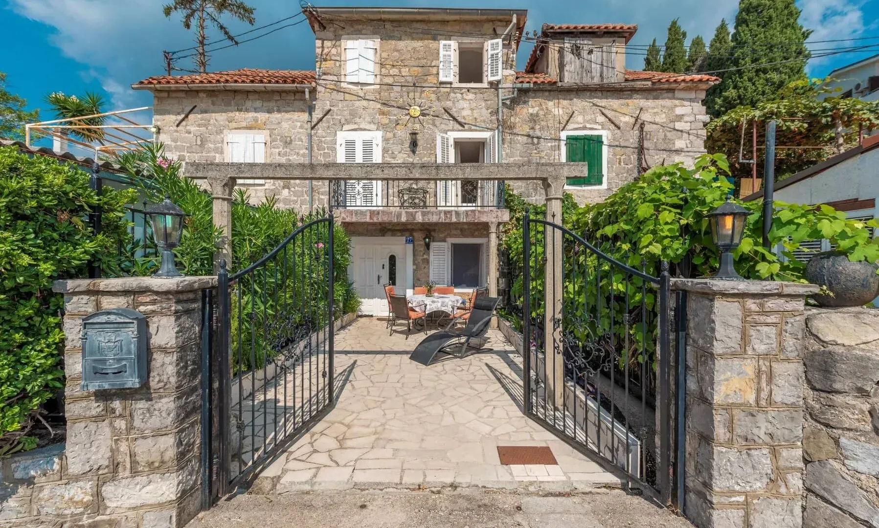 Prodaja, kuća, 95m², Baošići, Herceg Novi