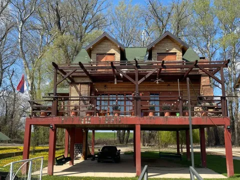 Rent, house, 200m², Surčin, Beograd - image 2