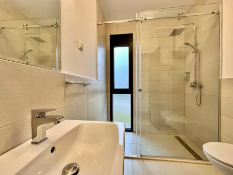 Prodaja, trosoban stan, 106m², Zagorič, Podgorica - image 9