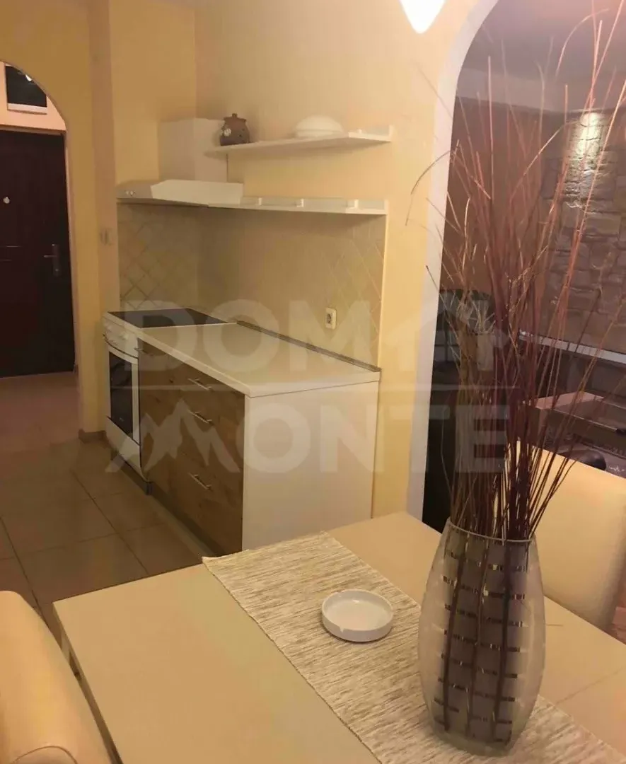 Rent, two bedroom apartment, 70m², Tivat, Crna Gora