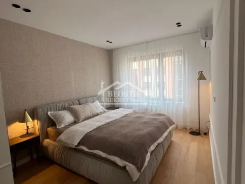 Izdavanje, četvorosoban stan, 112m², Stari Grad, Beograd - image 16