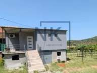 Izdavanje, kuća, 70m², Zlatica, Podgorica - image 1