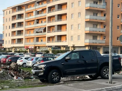 Rent, office space, 95m², City Kvart, Podgorica - image 17