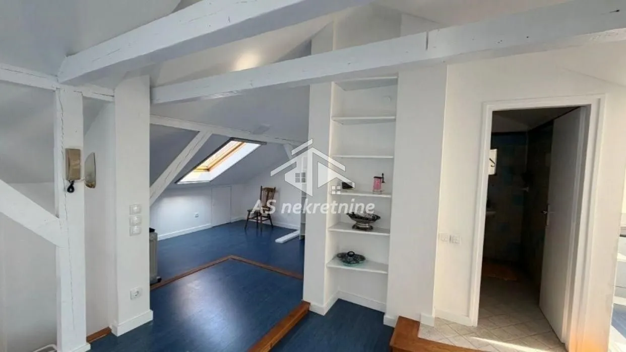 Rent, apartment, 210m², Čukarica, Beograd
