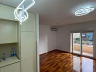 Izdavanje, dvosoban stan, 76m², City Kvart, Podgorica - image 1