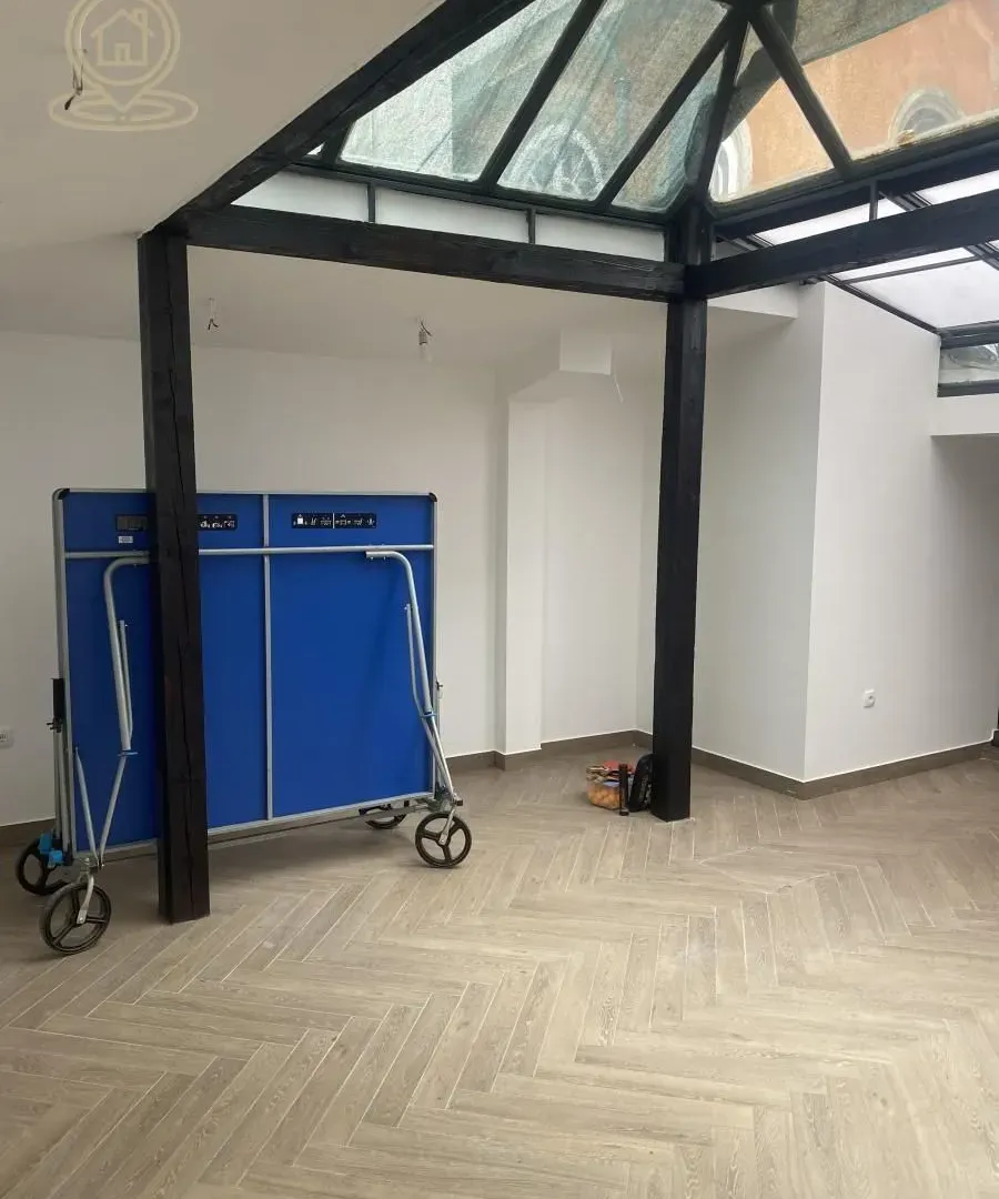 Rent, office space, 200m², Stari Grad, Beograd