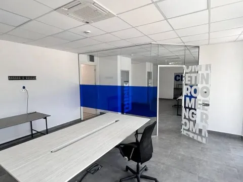 Rent, office space, 158m², Centar, Budva - image 6