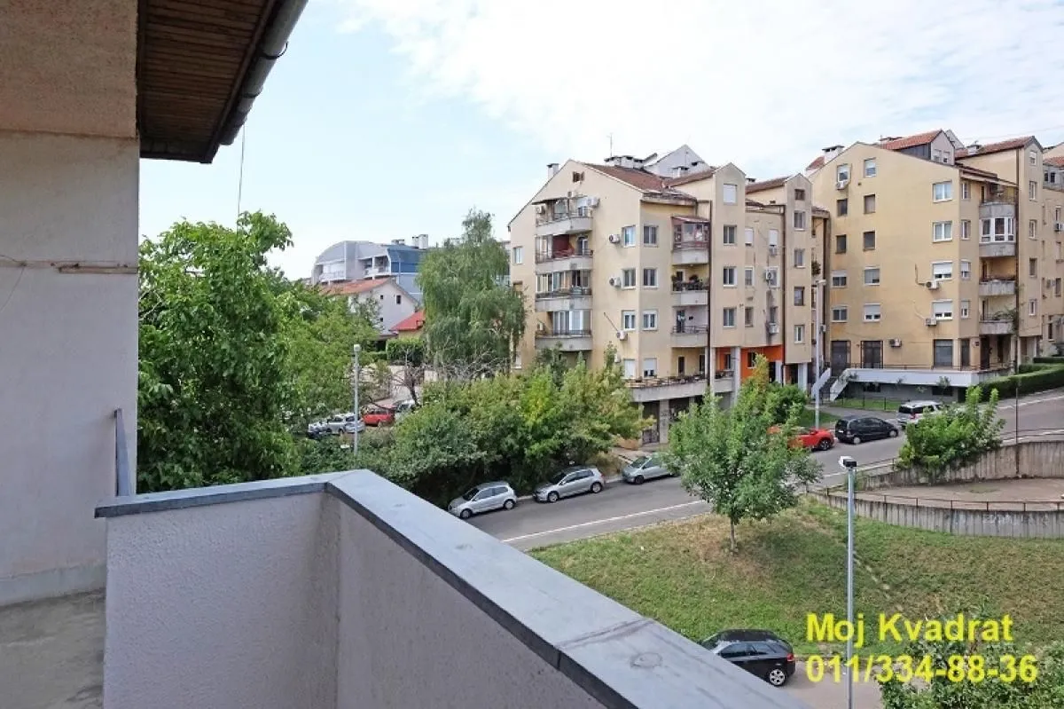 Sale, three bedroom apartment, 68m², Karaburma, Palilula Sve Podlokacije