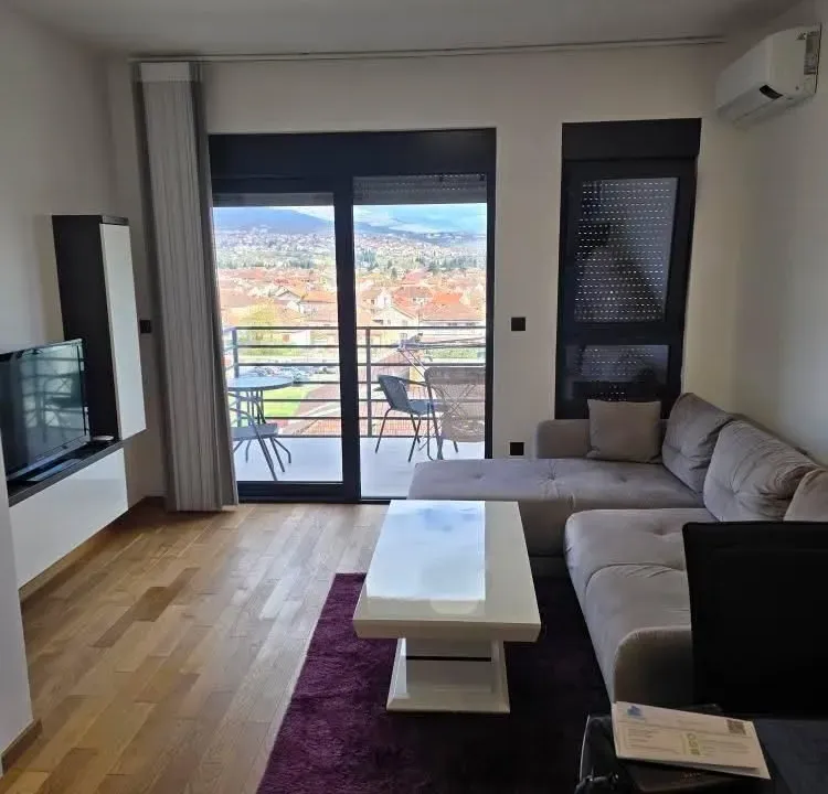 Izdavanje, stan, 48m², Gorica C, Podgorica