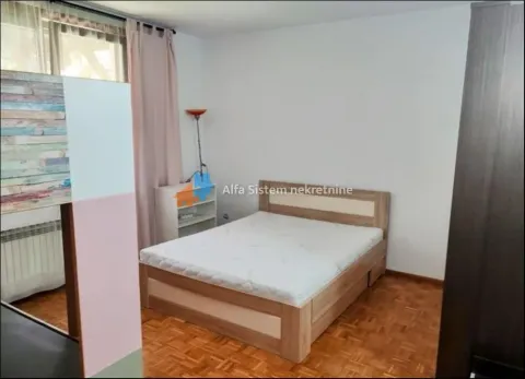 Izdavanje, četvorosoban stan, 125m², Savski Venac, Beograd - image 24