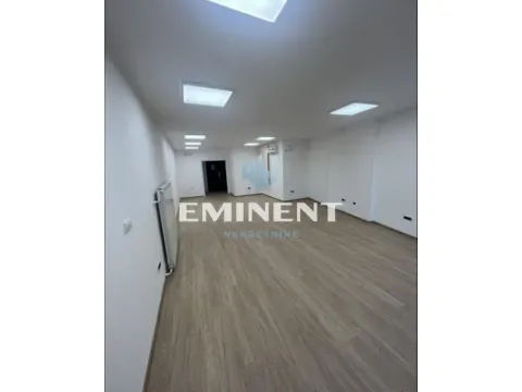 Izdavanje, trosoban stan, 72m², Stari Grad, Beograd - image 4