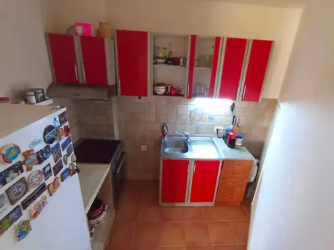 Prodaja, jednosoban stan, 40m², Stari Aerodrom, Podgorica - image 6