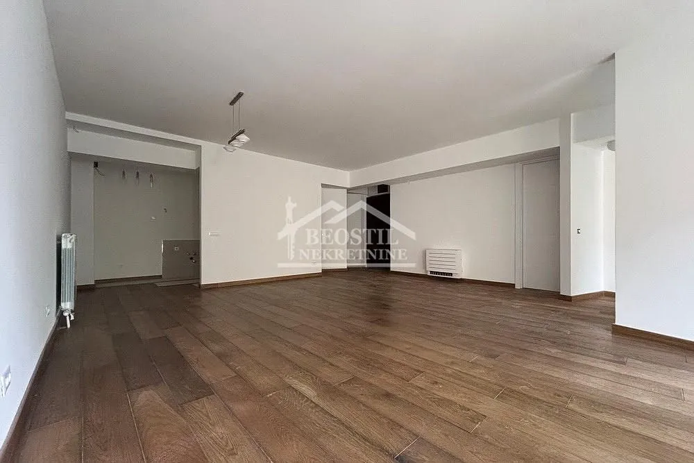 Prodaja, trosoban stan, 83m², Kalenić Pijaca, Vračar Sve Podlokacije