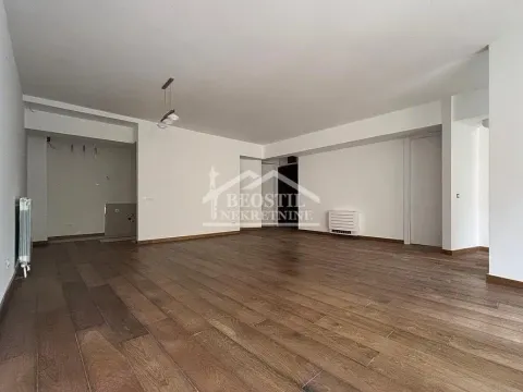 Prodaja, trosoban stan, 83m², Kalenić Pijaca, Vračar Sve Podlokacije - image 4