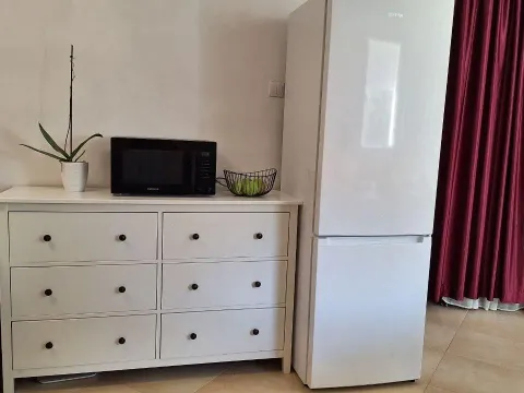 Sale, two bedroom apartment, 60m², Petrovac, Budva - image 10