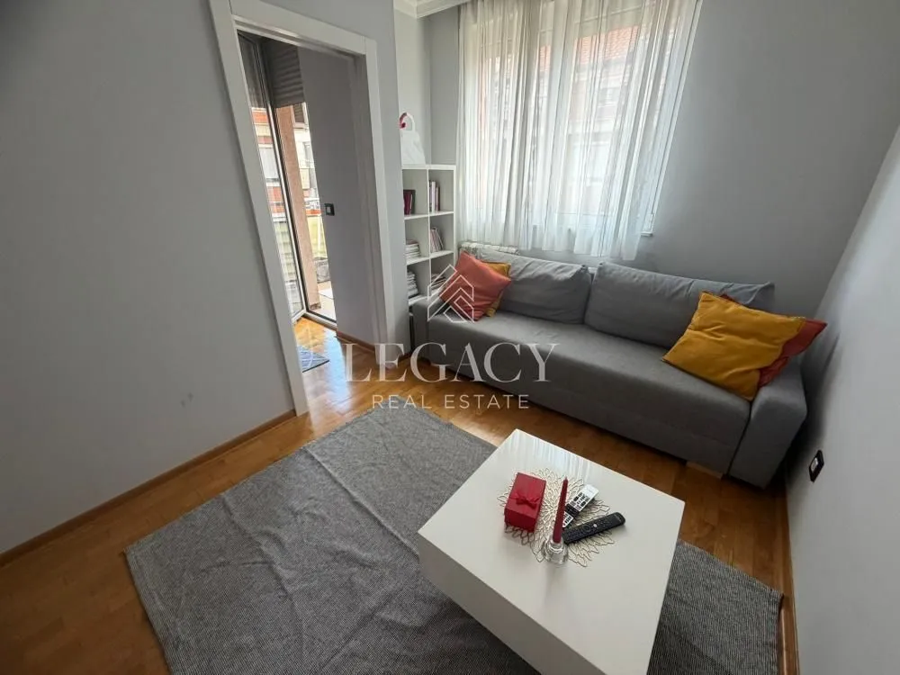 Rent, one bedroom apartment, 38m², Đeram Pijaca, Beograd