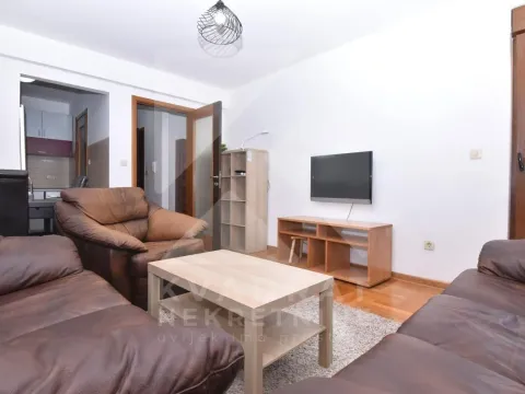 Izdavanje, dvosoban stan, 55m², Stari Aerodrom, Podgorica - image 2
