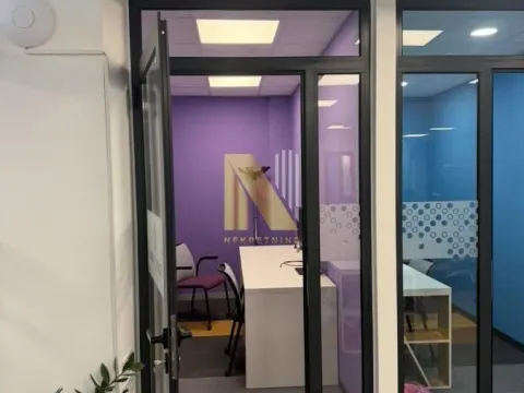 Rent, office space, 204m², Centar, Novi Sad - image 13