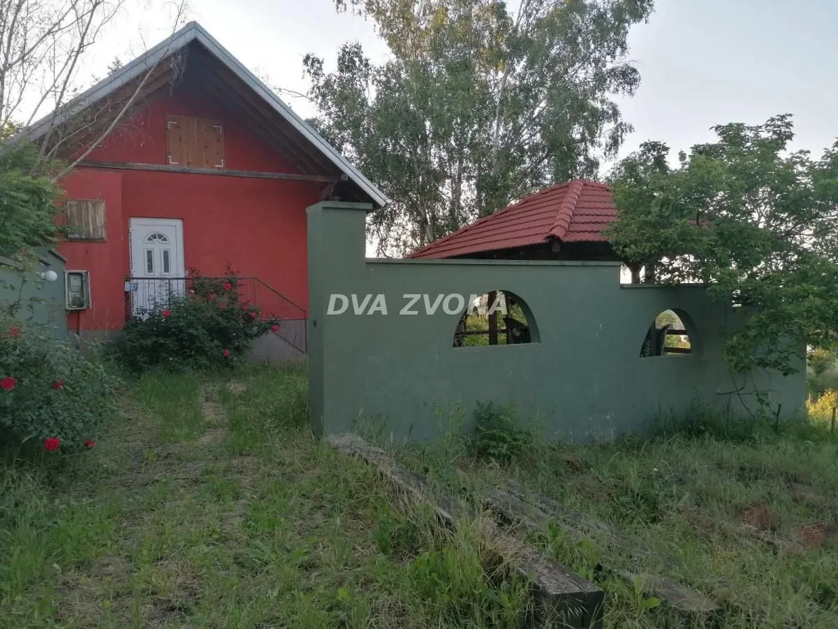 Prodaja, ugostiteljski objekat, 630m², Stari Slankamen, Inđija