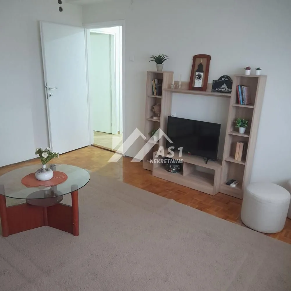 Izdavanje, dvosoban stan, 60m², Rotkvarija, Novi Sad Sve Podlokacije
