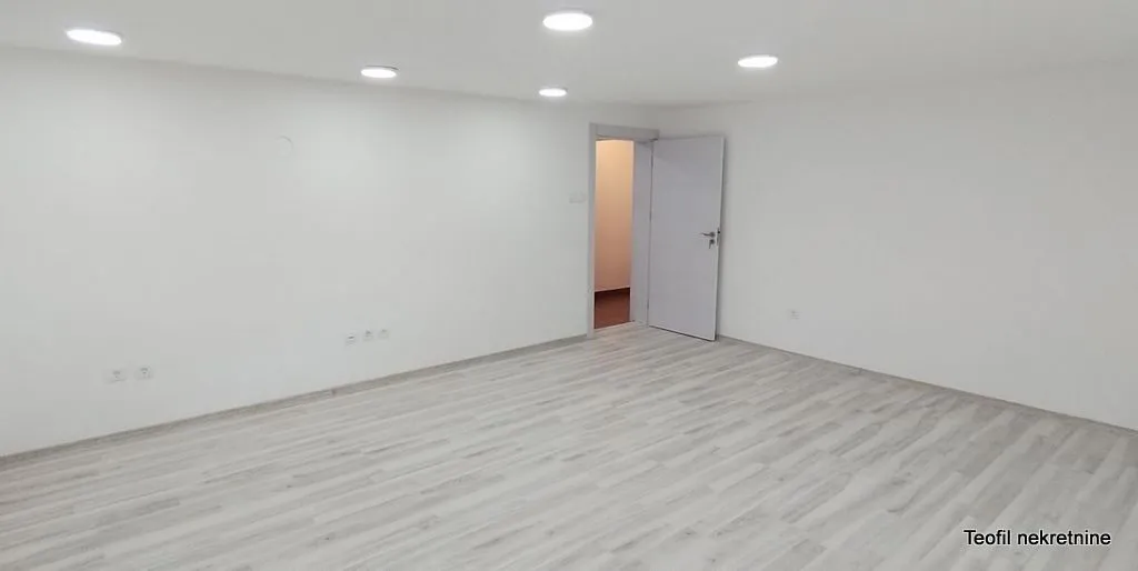 Prodaja, jednosoban stan, 42m², Karaburma, Palilula Sve Podlokacije