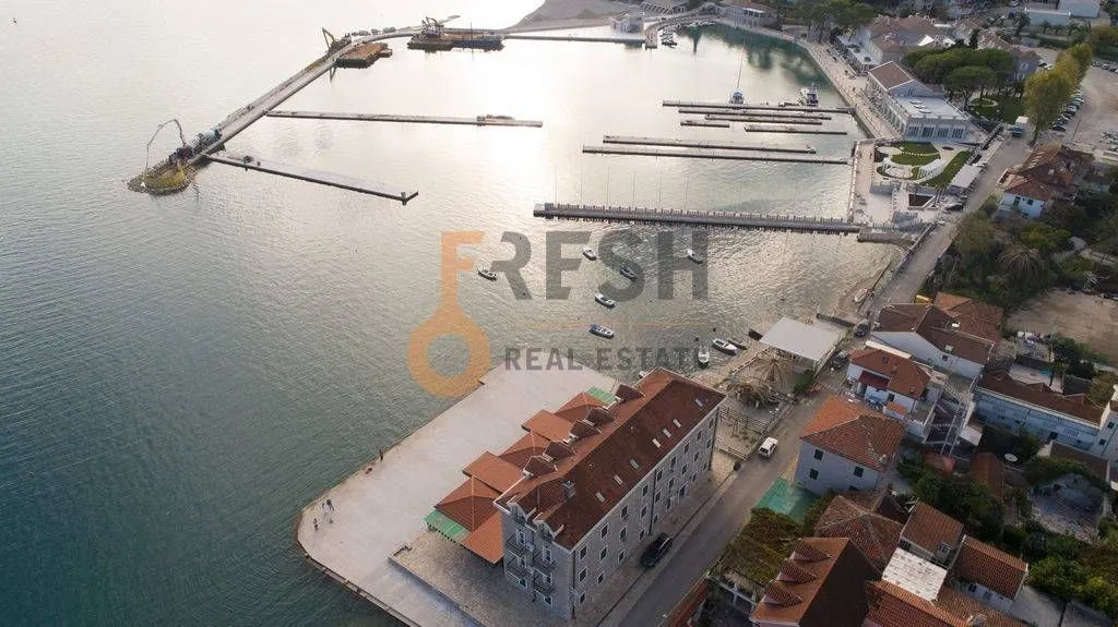Sale, office space, 800m², Herceg Novi, Crna Gora