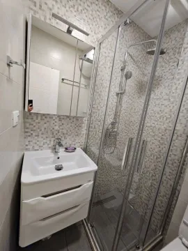Rent, two bedroom apartment, 55m², Centar, Bar - image 10