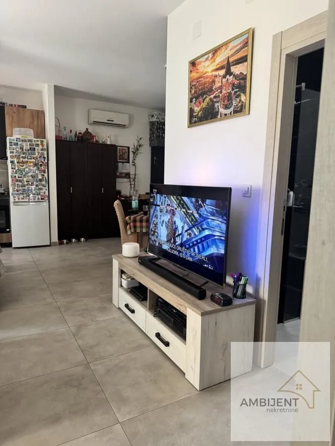 Prodaja, trosoban stan, 71m², Stari Banovci, Stara Pazova