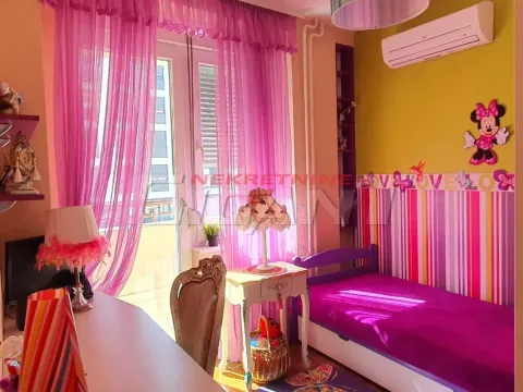 Prodaja, četvorosoban stan, 140m², Vračar Sve Podlokacije, Beograd - image 9