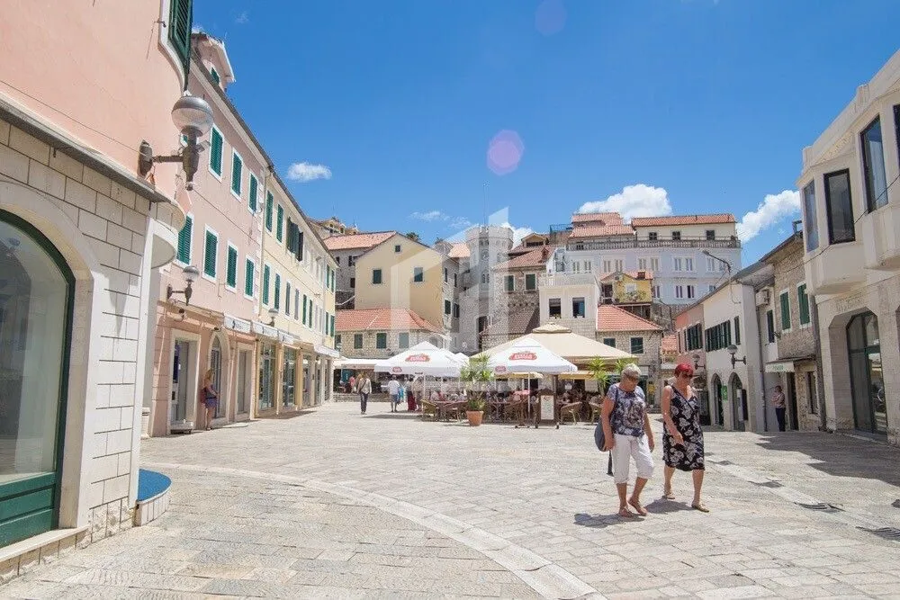 Sale, office space, 102m², Herceg Novi, Crna Gora
