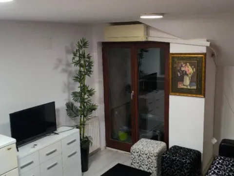 Izdavanje, jednosoban stan, 37m², Centar, Jagodina - image 6