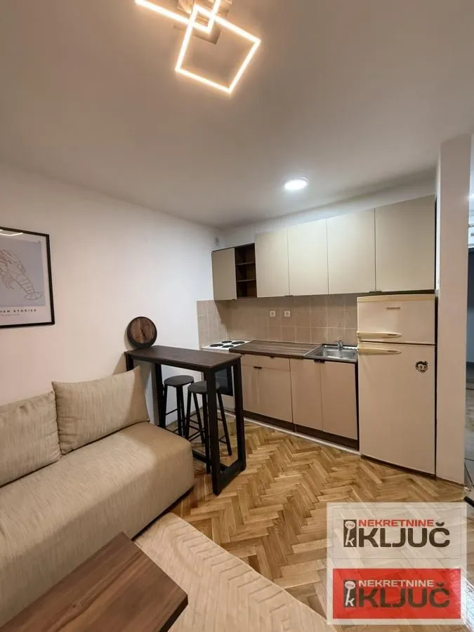 Rent, studio apartment, 22m², Grbavica, Novi Sad Sve Podlokacije