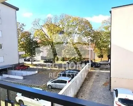 Prodaja, četvorosoban stan, 70m², Zemun Gornji Grad, Zemun Sve Podlokacije - image 7