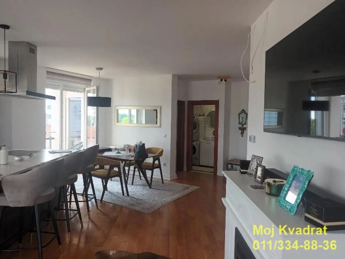 Prodaja, trosoban stan, 92m², Novi Banovci, Stara Pazova