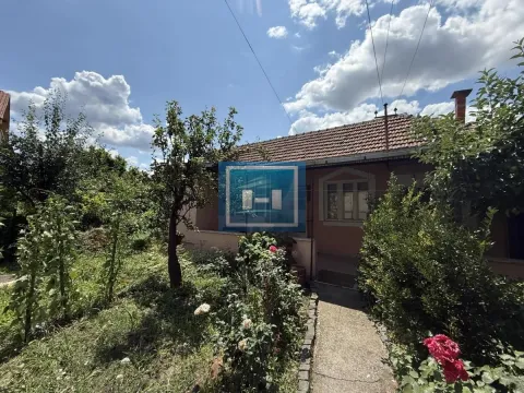 Kuća in Centar