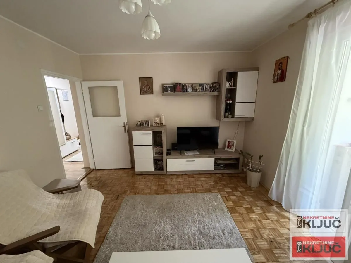 Prodaja, dvosoban stan, 54m², Rotkvarija, Novi Sad Sve Podlokacije
