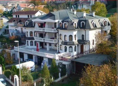 Rent, house, 700m², Višnjička Banja, Palilula Sve Podlokacije - image 2
