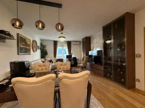 Sale, two bedroom apartment, 77m², New City, Podgorica - image 10