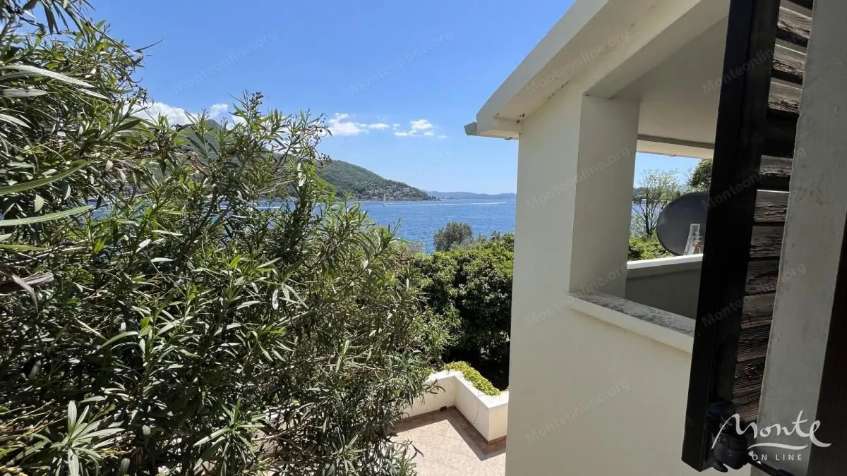 Prodaja, kuća, 205m², Đurići, Herceg Novi