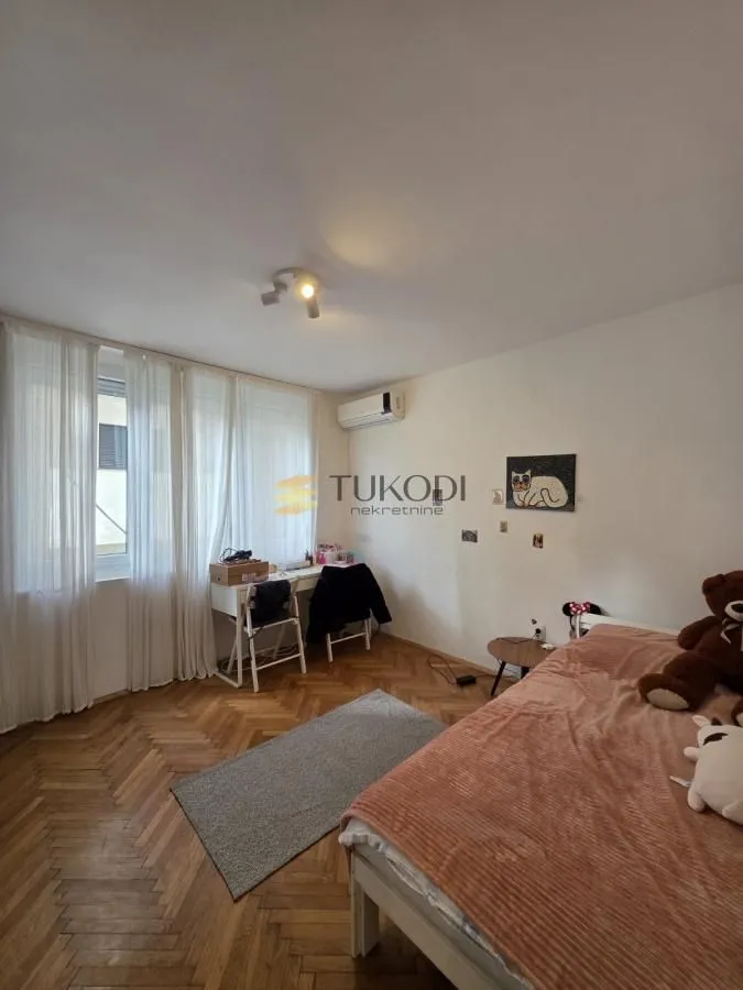 Sale, three bedroom apartment, 64m², Vračar Sve Podlokacije, Beograd