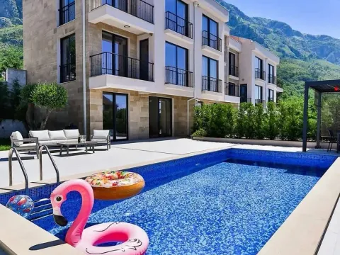 Rent, house, 223m², Reževići, Budva