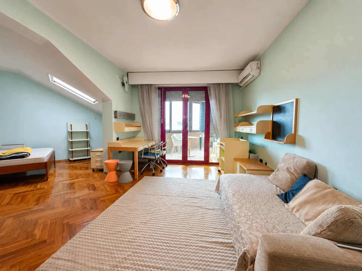 Sale, four bedroom apartment, 281m², Preko Morače, Podgorica