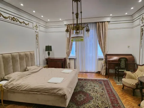 Prodaja, trosoban stan, 125m², Stari Grad, Beograd - image 9