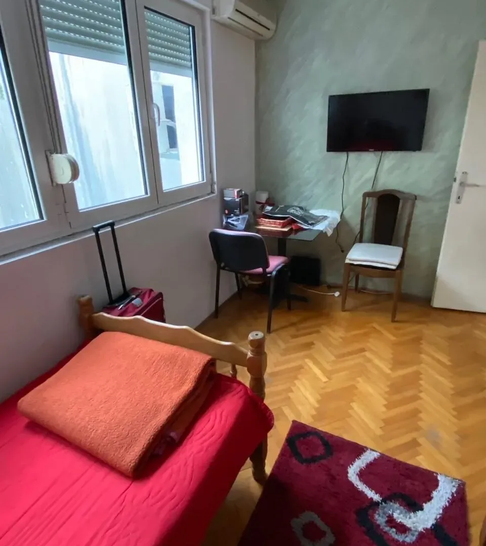 Izdavanje, dvosoban stan, 80m², Zabjelo, Podgorica